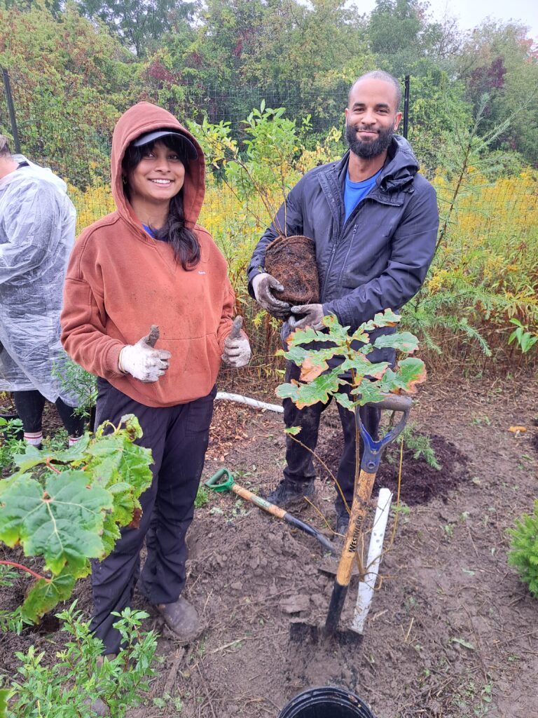 CEC member City of Mississauga staff at a PPG tree planting event. 